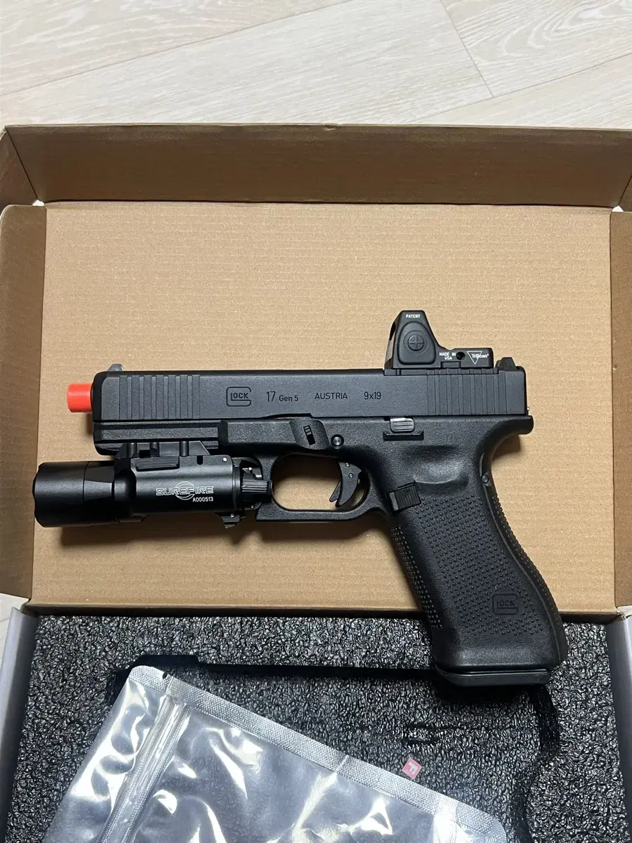 SRC UMAREX 글록17 gen5(rmr bk+슈어파이어 X300U)